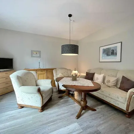 Kramer 25569 Apartment